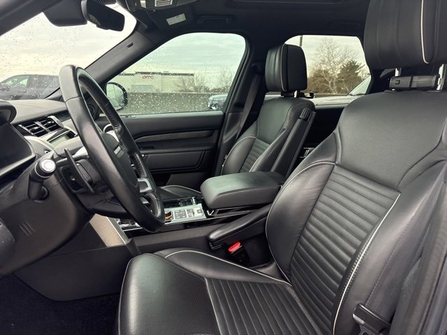 Used 2018 Land Rover Discovery HSE Luxury image 3
