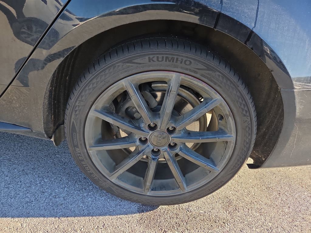 Used 2015 Audi A4 2.0T Premium Plus w/ Technology Package image 7