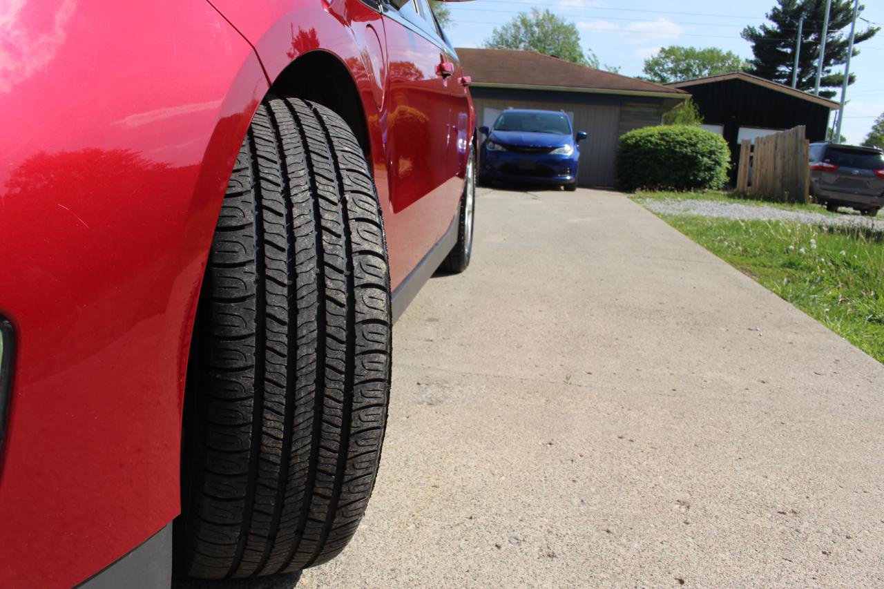 Used 2015 Chevrolet Volt FWD image 43