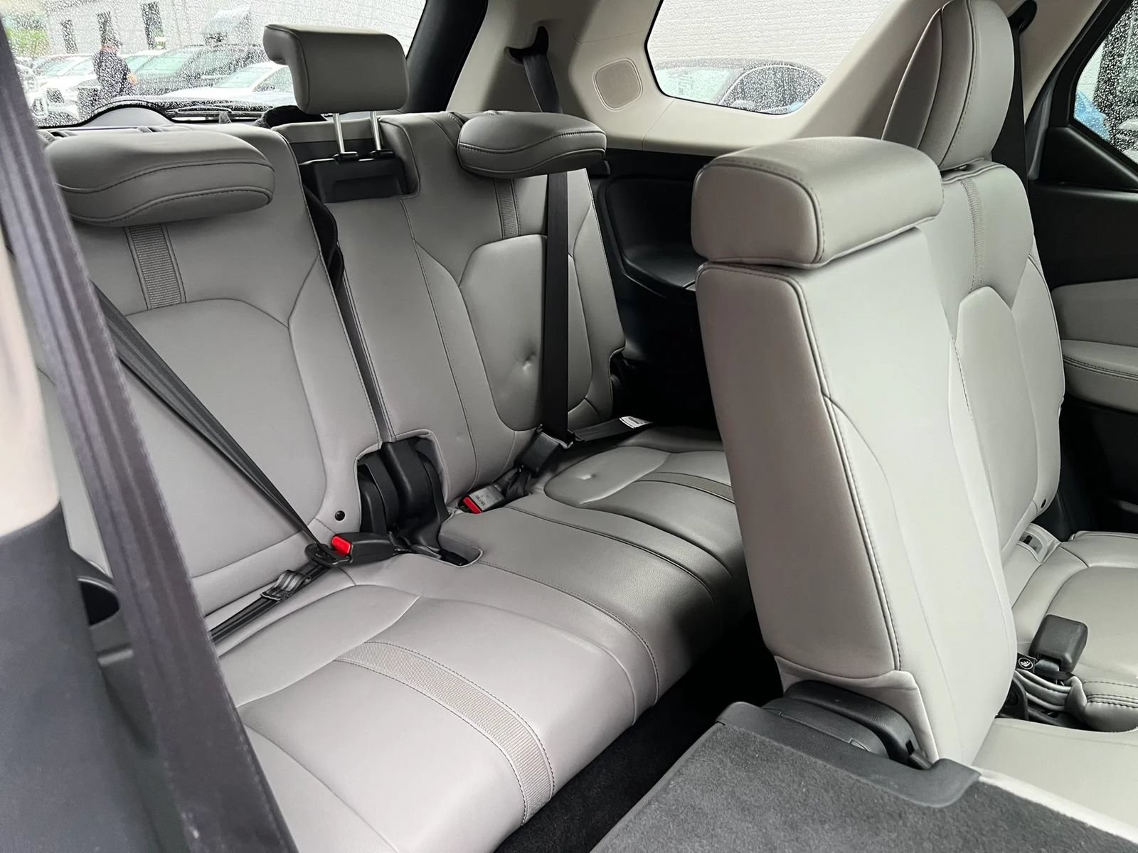 Used 2025 Honda Pilot Touring image 10