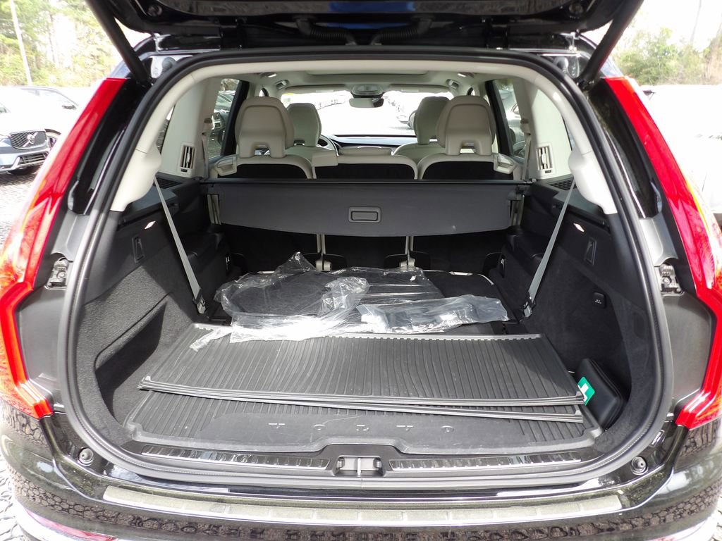 Certified 2024 Volvo XC90 B6 Plus w/ Protection Package Premier image 27