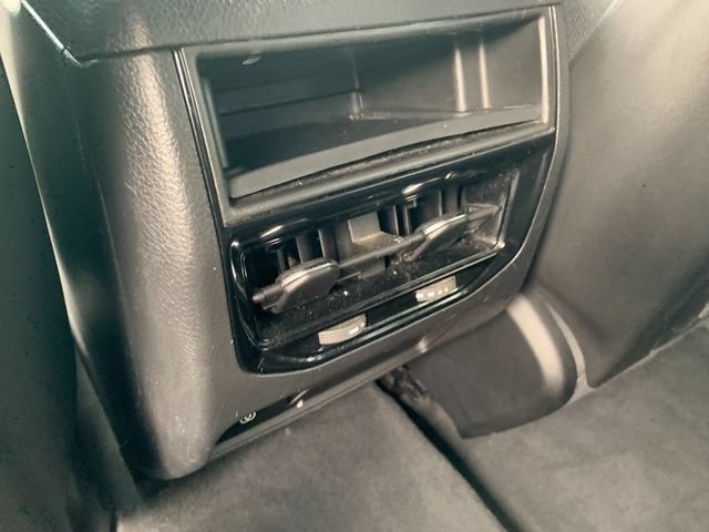 Used 2023 Jeep Grand Cherokee Limited AWD/4WD image 18