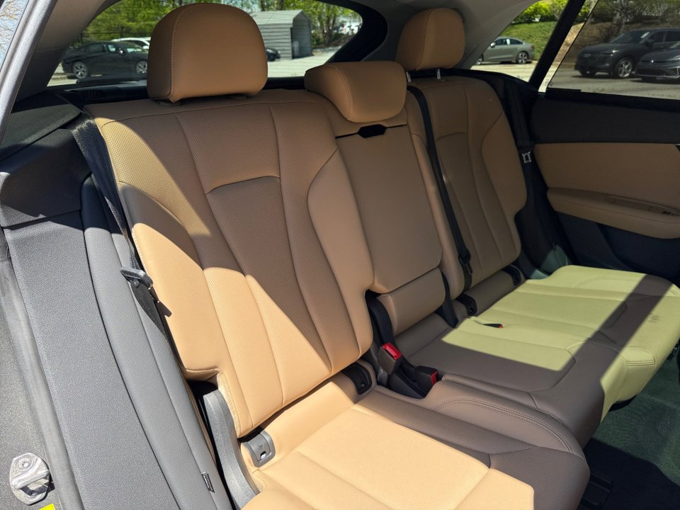 Used 2022 Audi Q8 Prestige image 29