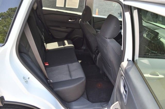 Used 2024 Nissan Rogue SV AWD/4WD image 34