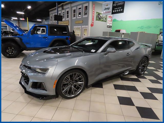 Used 2023 Chevrolet Camaro ZL1 image 3