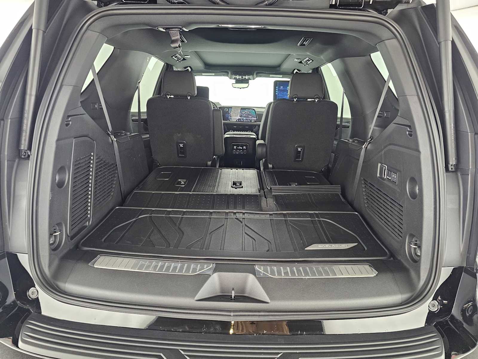 New 2026 Chevrolet Tahoe High Country image 16