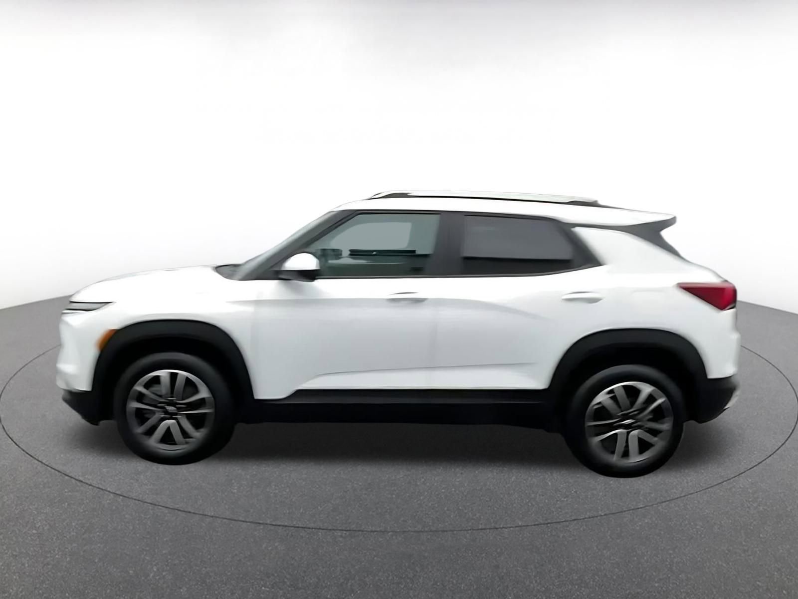 Used 2025 Chevrolet TrailBlazer LT image 8