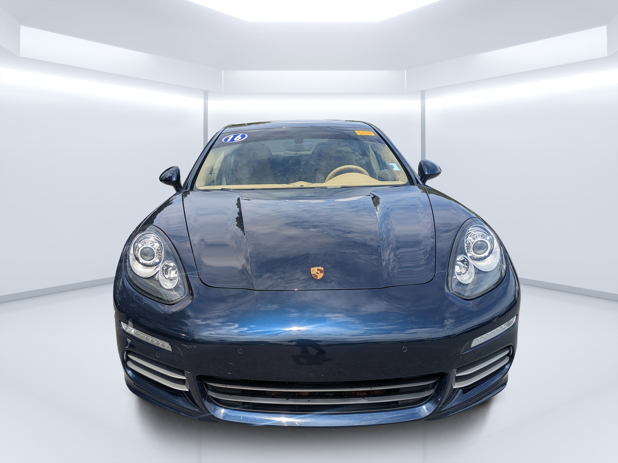 Used 2016 Porsche Panamera 4 AWD/4WD image 8