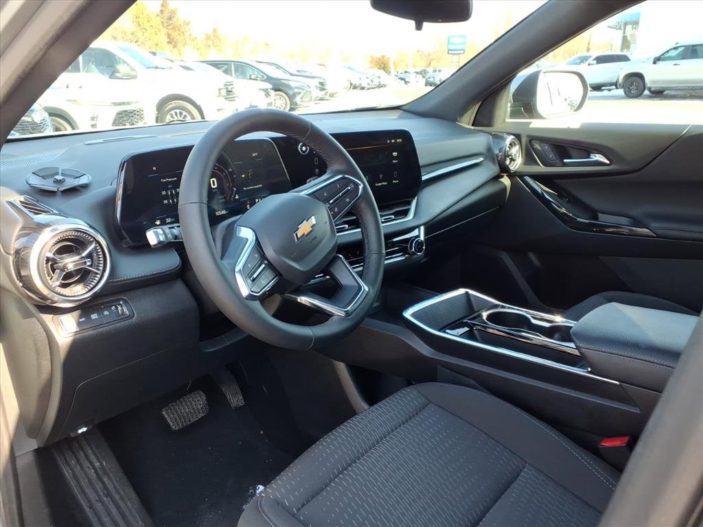 Used 2025 Chevrolet Equinox LT image 11