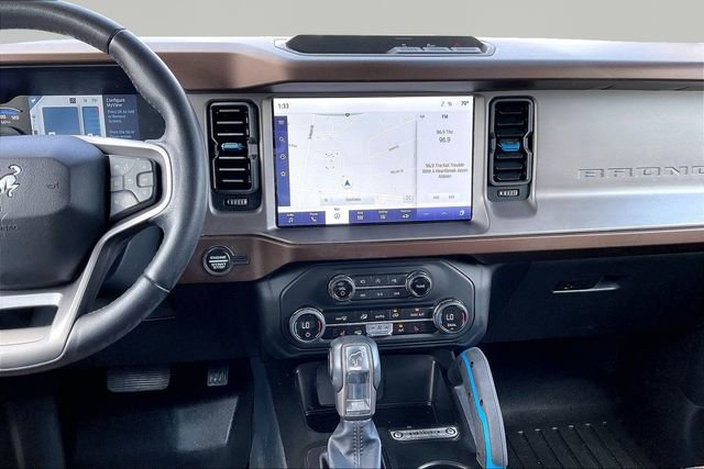 Used 2023 Ford Bronco Outer Banks image 9