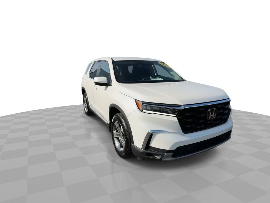 Used 2025 Honda Pilot EX-L image 2