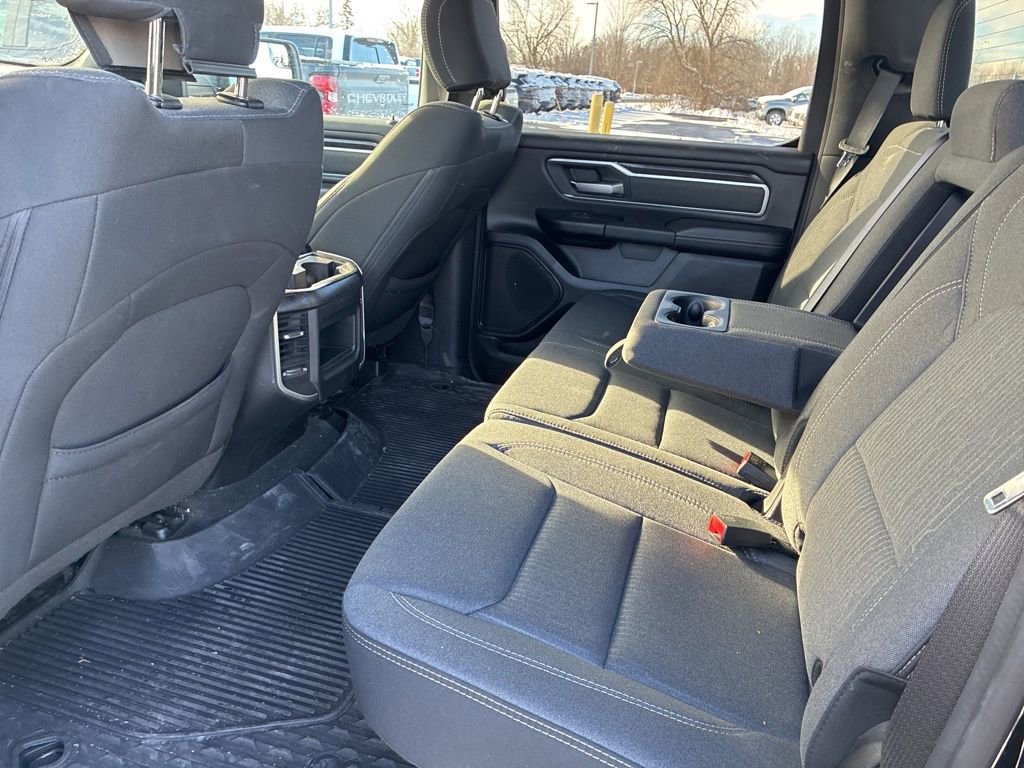 Used 2022 RAM 1500 Big Horn AWD/4WD image 32