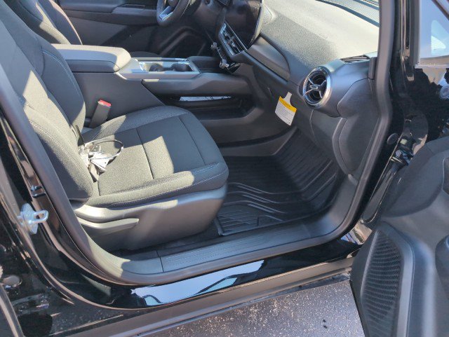 New 2026 Chevrolet Equinox EV LT image 10