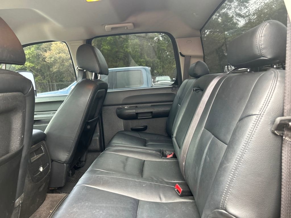 Used 2013 Chevrolet Silverado 2500 LT w/ Interior Plus Package image 10