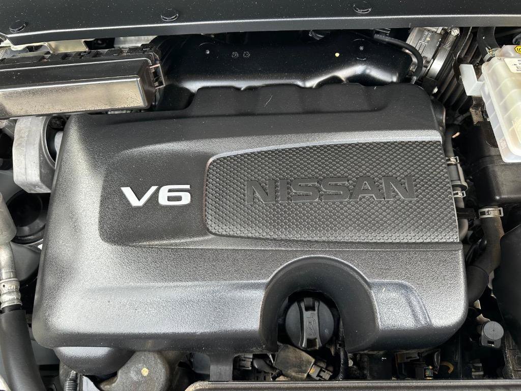 Used 2019 Nissan Pathfinder SL AWD/4WD image 38