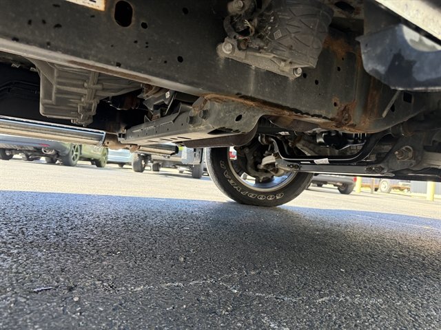 Used 2019 RAM 1500 Laramie AWD/4WD image 9