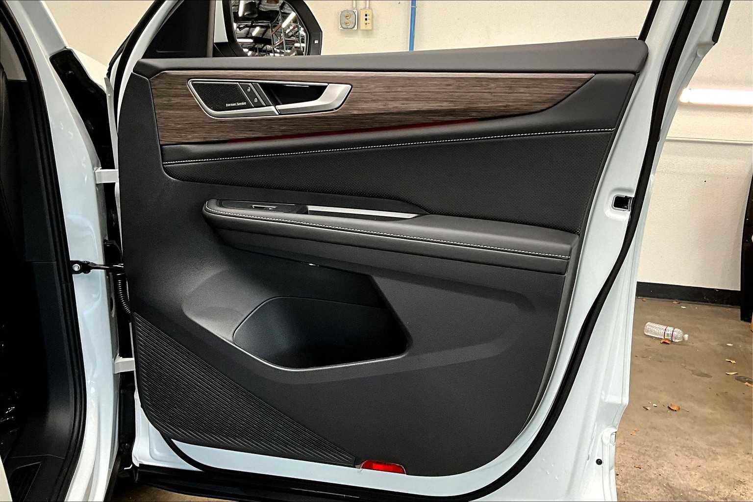 New 2026 Volkswagen Atlas SEL Premium R-Line image 29