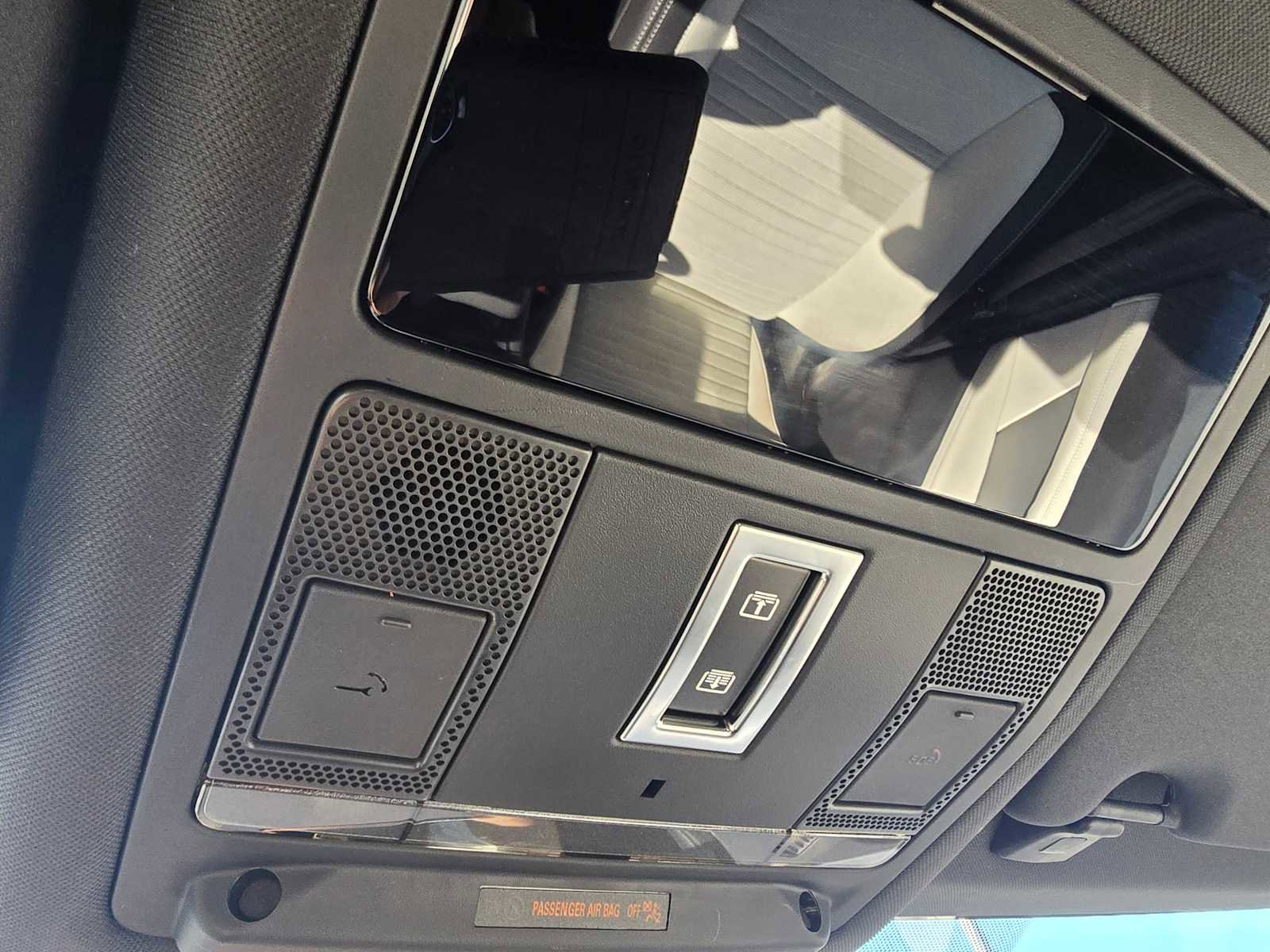 Used 2025 Land Rover Discovery Sport Dynamic SE image 35