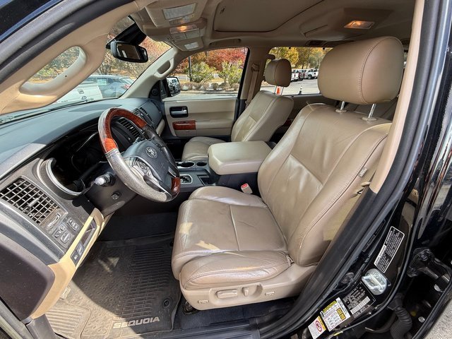 Used 2019 Toyota Sequoia Platinum image 13