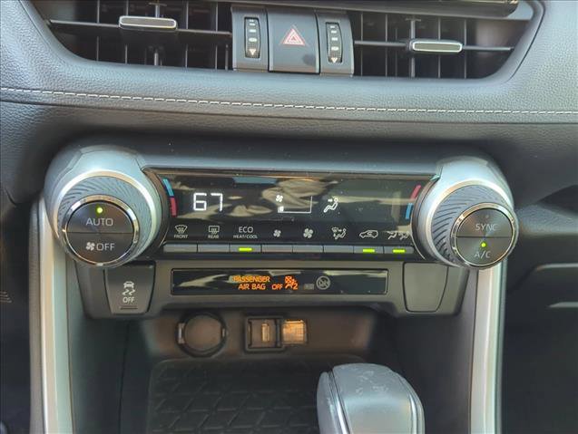 Certified 2022 Toyota RAV4 XLE Premium AWD/4WD image 23