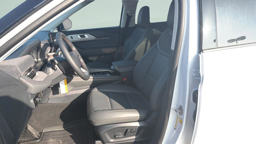 New 2026 Ford Explorer Active w/ Active Comfort Package image 30