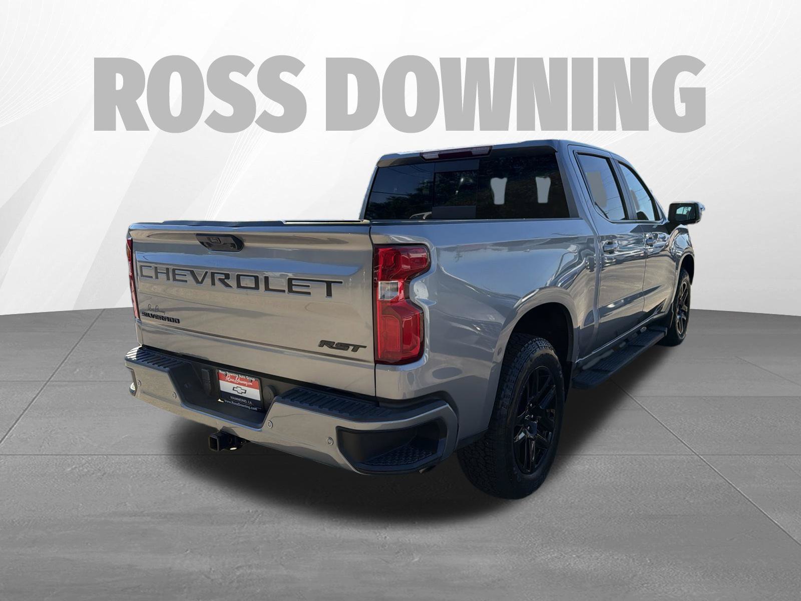 Used 2024 Chevrolet Silverado 1500 RST w/ Convenience Package II RWD image 4