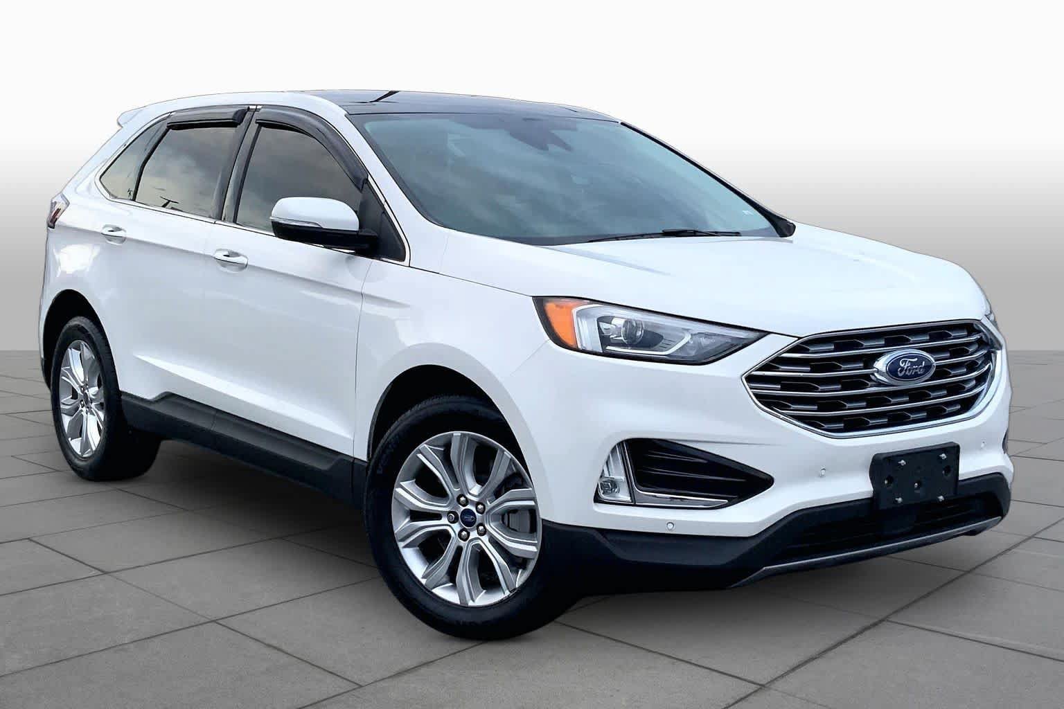 Used 2022 Ford Edge Titanium AWD/4WD image 3