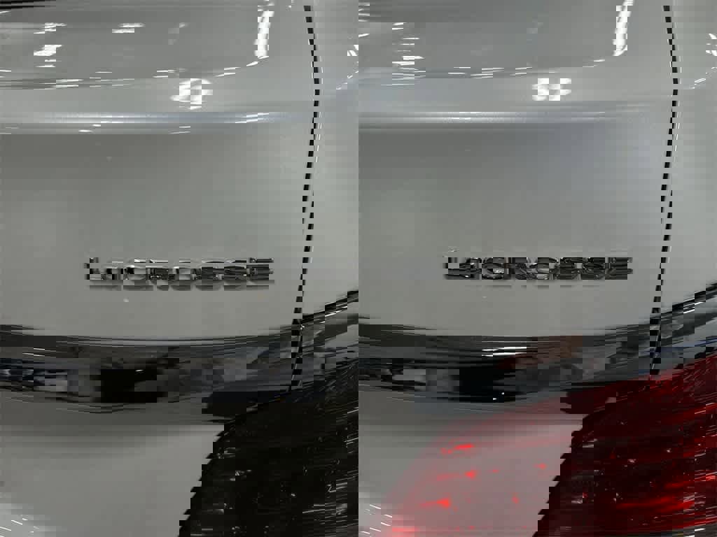 Used 2015 Buick LaCrosse Premium w/ Driver Confidence Package #1 image 27