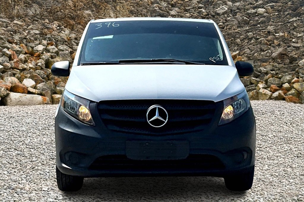 Used 2018 Mercedes-Benz Metris image 3