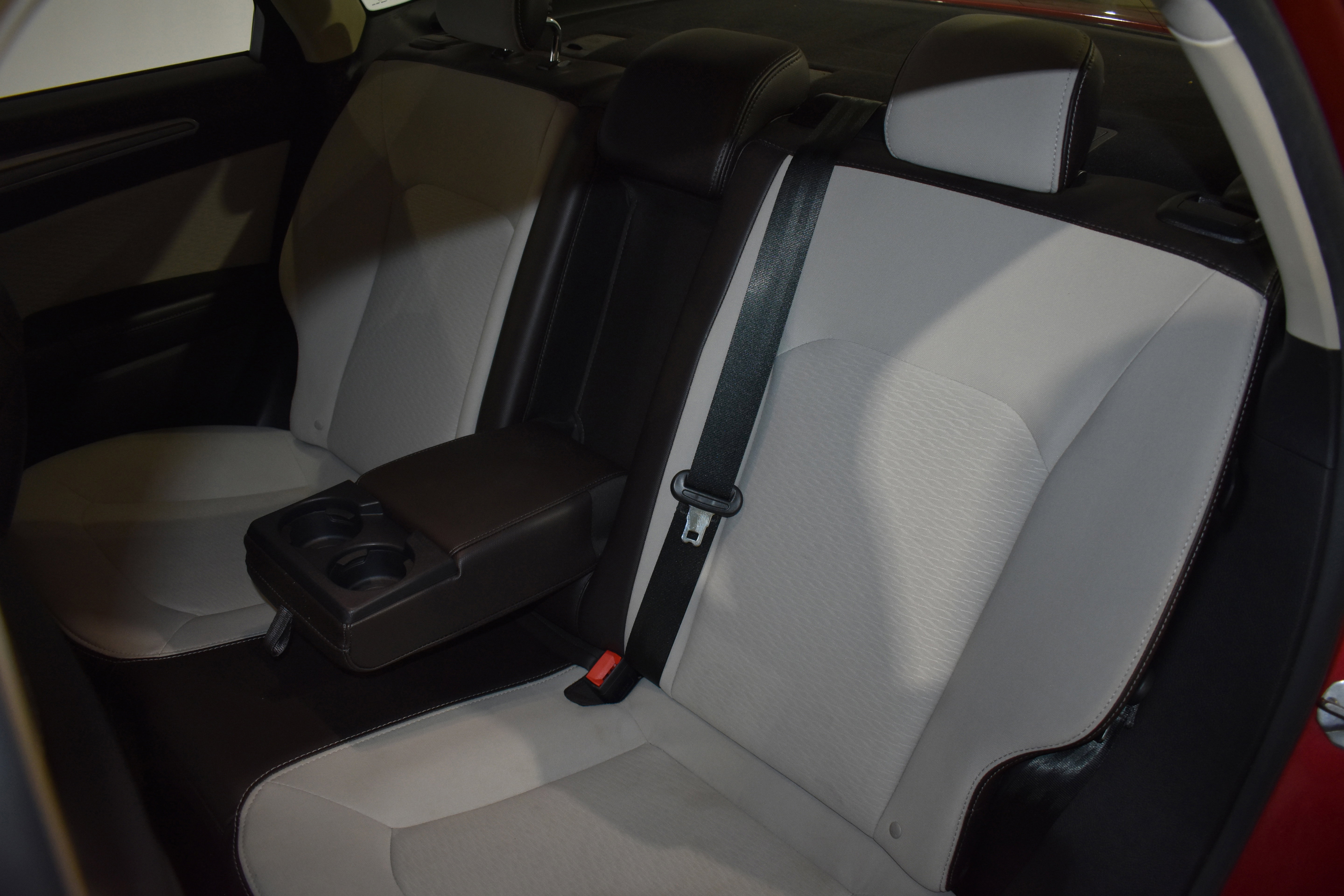 Used 2020 Ford Fusion SE w/ Equipment Group 151A image 26