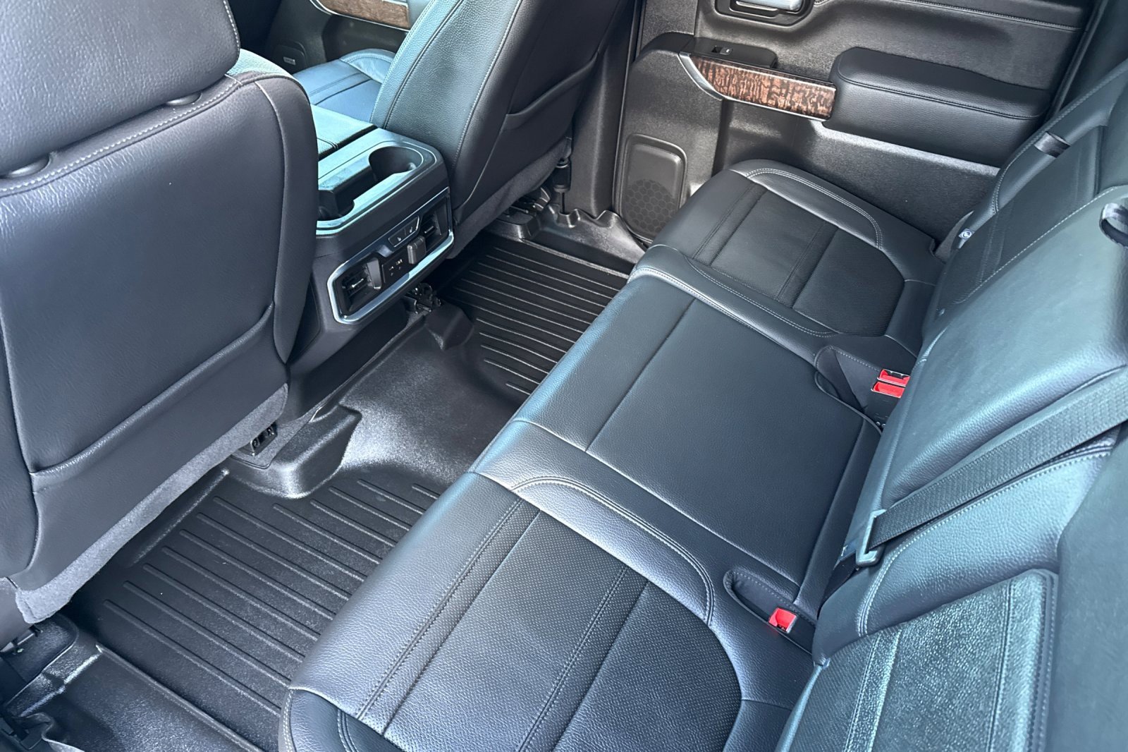 Used 2020 GMC Sierra 2500 Denali w/ Denali Ultimate Package image 13