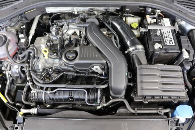 Used 2024 Volkswagen Jetta Sport image 23