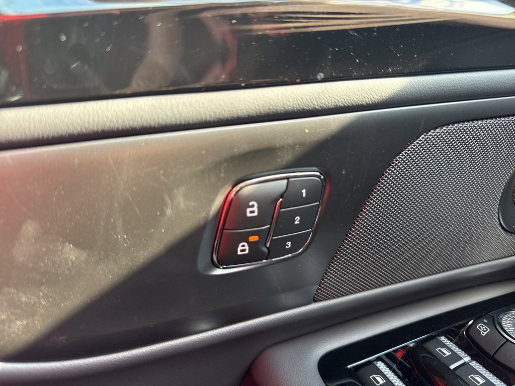 New 2026 Lincoln Nautilus Reserve image 8