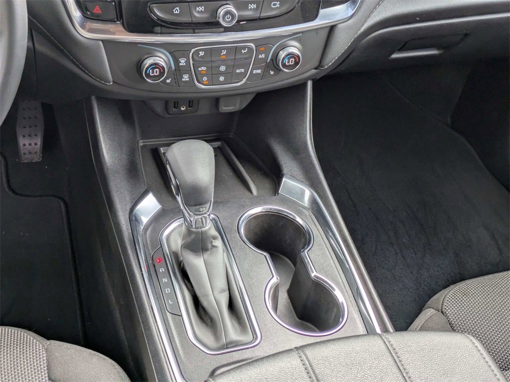 Used 2023 Chevrolet Traverse LT image 20