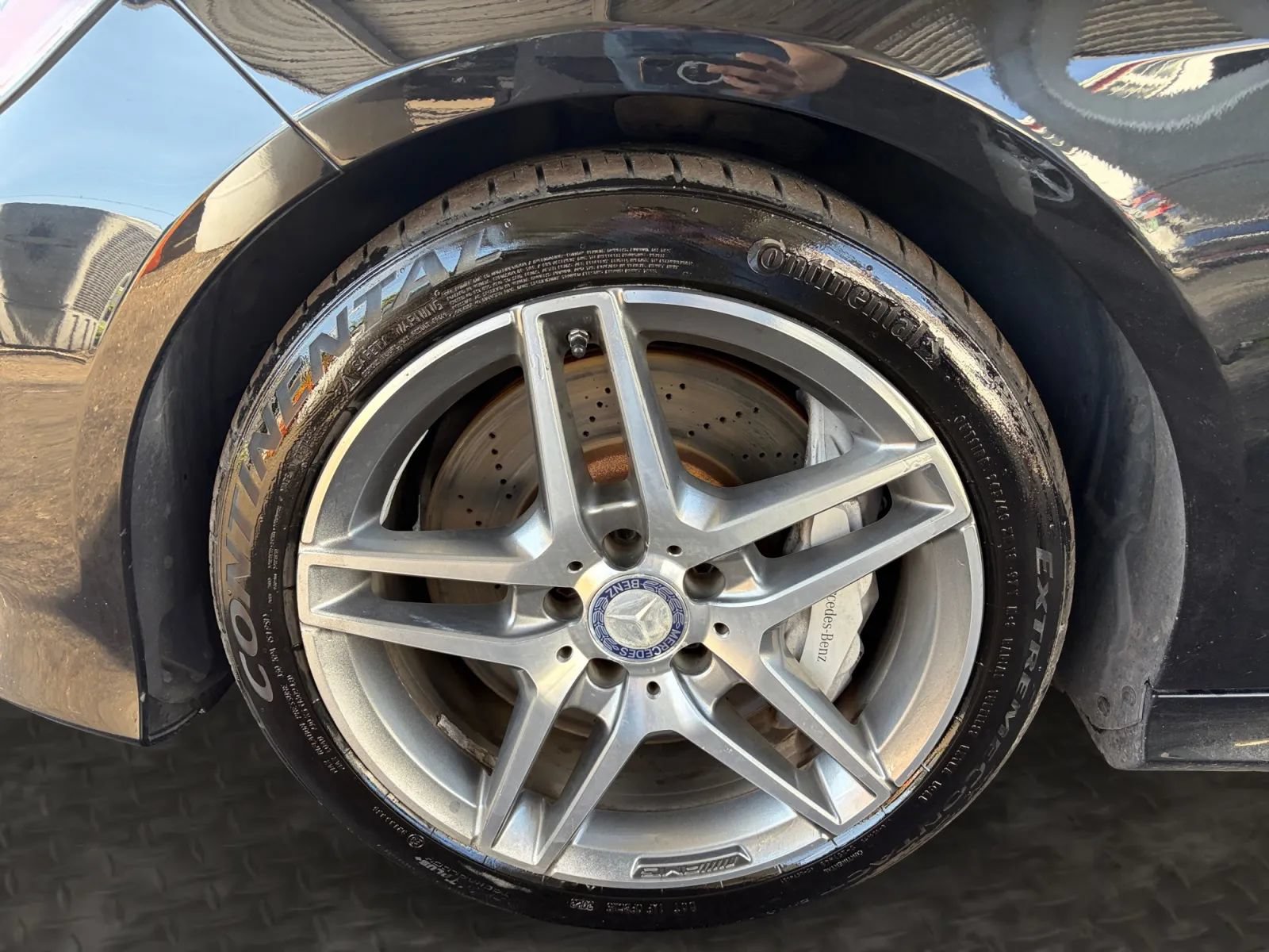 Used 2014 Mercedes-Benz E 550 4MATIC Sedan image 36