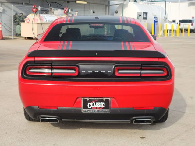 Used 2015 Dodge Challenger R/T image 6