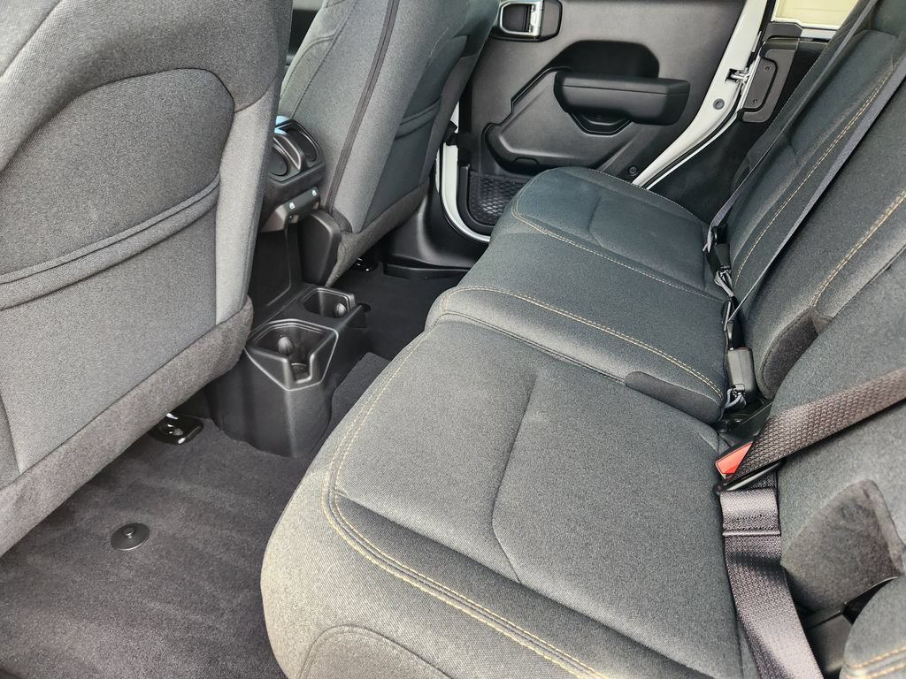 Used 2025 Jeep Wrangler Unlimited Sport AWD/4WD image 9