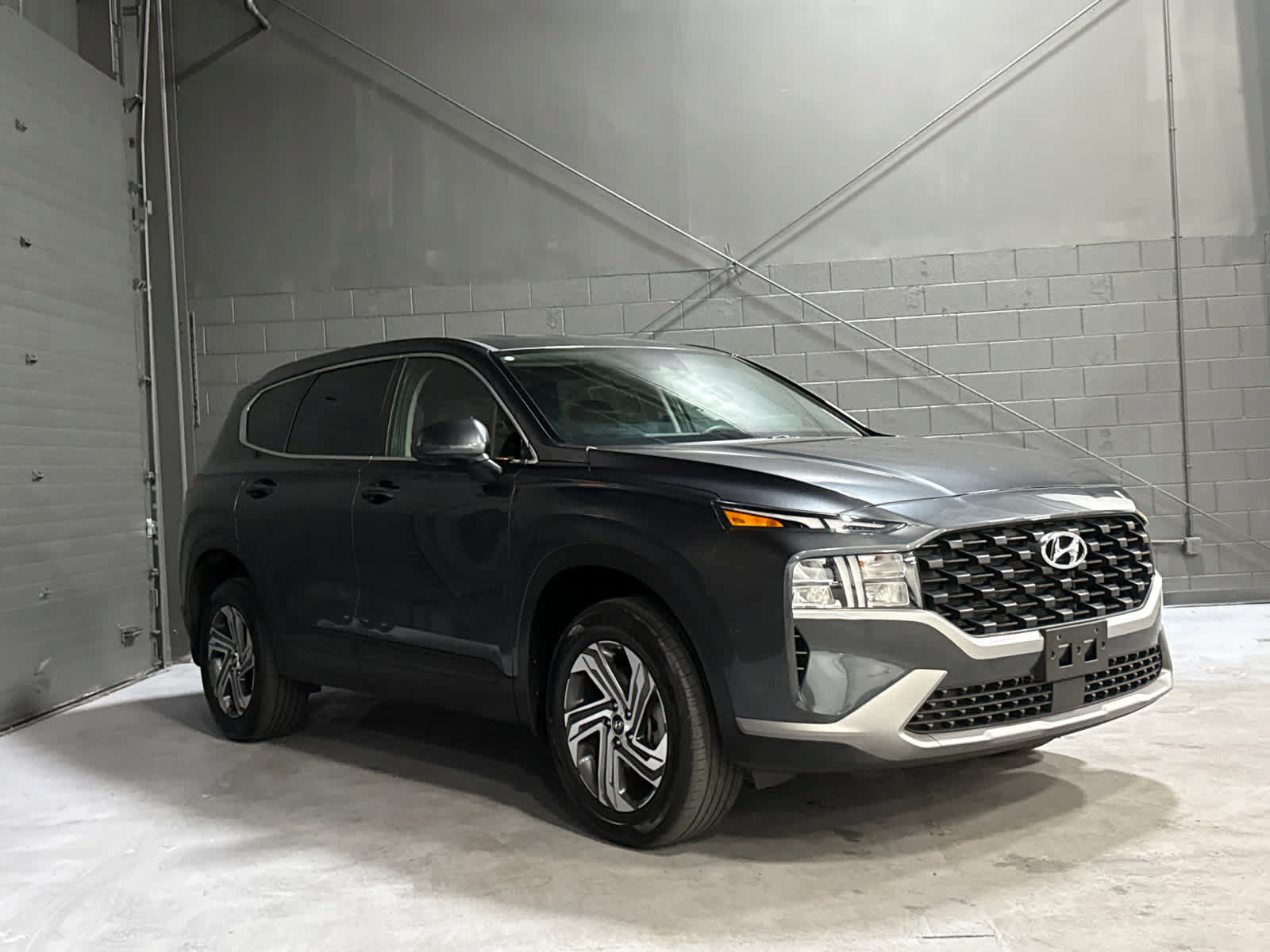Used 2023 Hyundai Santa Fe SE AWD/4WD video 1
