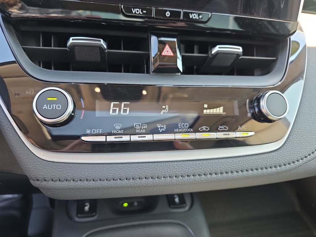 Used 2025 Toyota Corolla XLE image 26