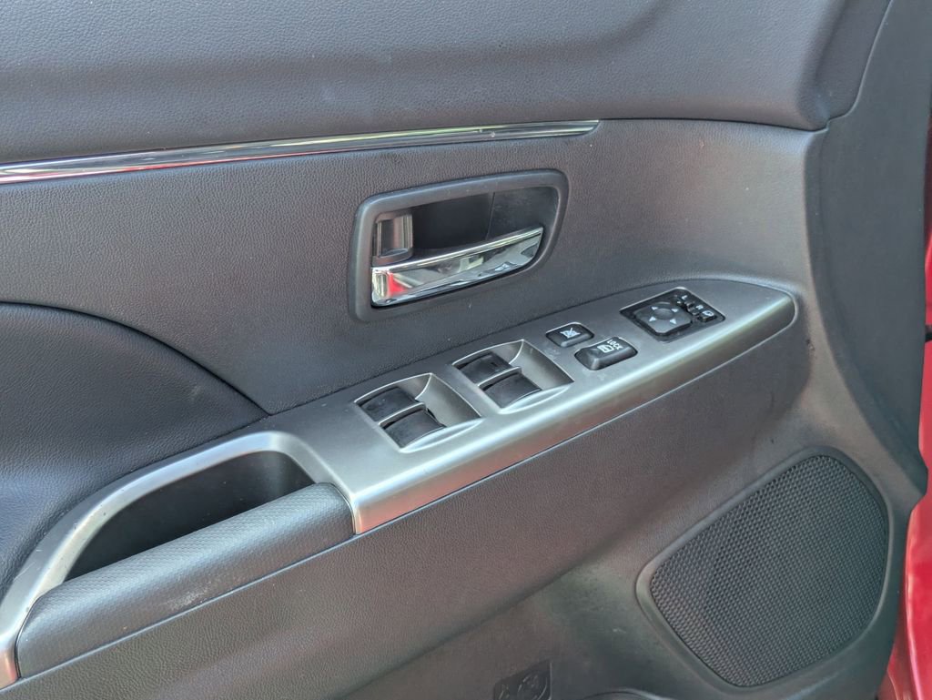Used 2025 Mitsubishi Outlander Sport SE AWD/4WD image 16