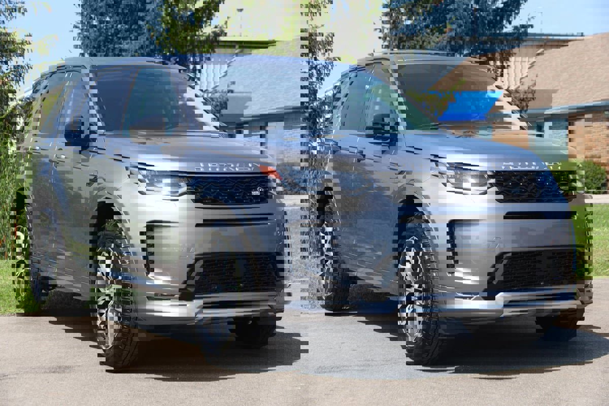 Used 2024 Land Rover Discovery Sport S image 25