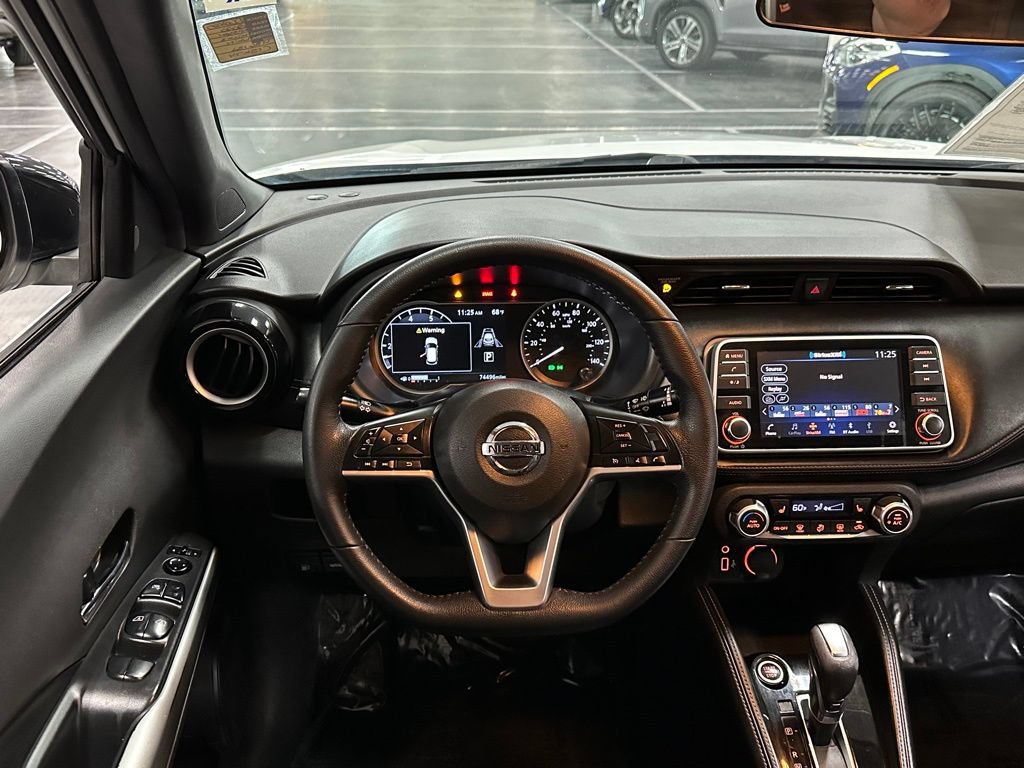 Used 2020 Nissan Kicks SR w/ SR Premium Package FWD image 25