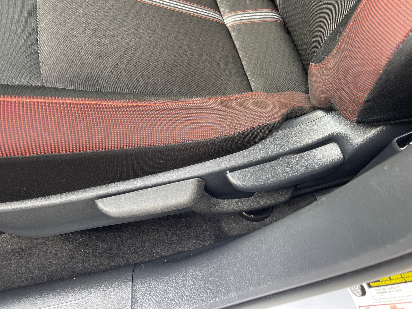 Used 2025 Nissan Versa SR w/ Trunk Package image 9