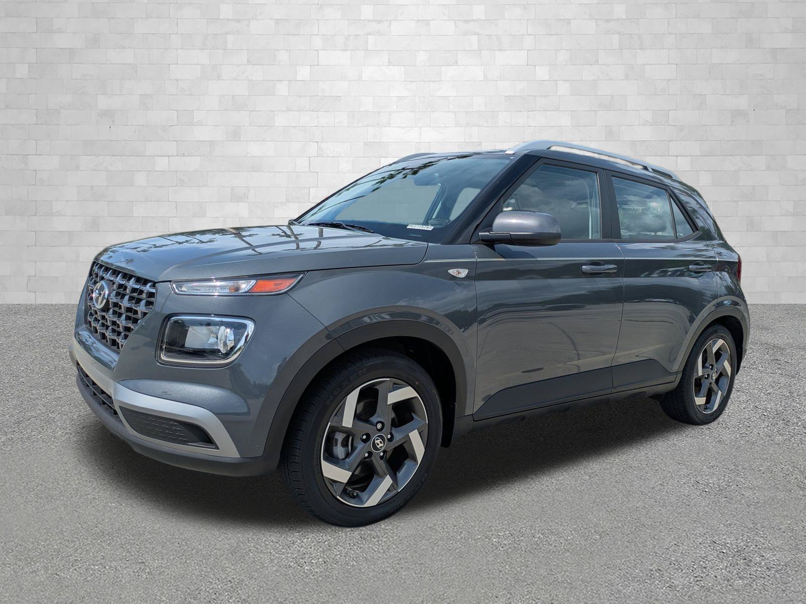 Certified 2023 Hyundai Venue SEL w/ Cargo Package FWD image 5