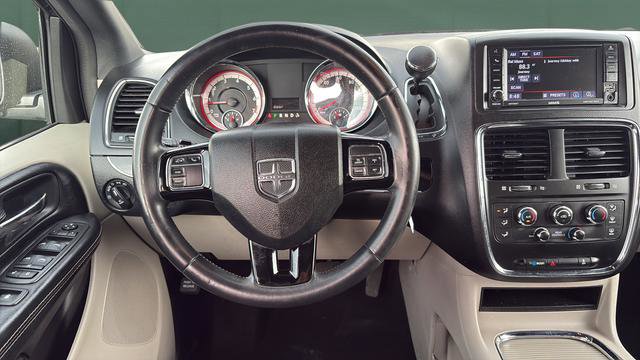 Used 2019 Dodge Grand Caravan SXT image 23