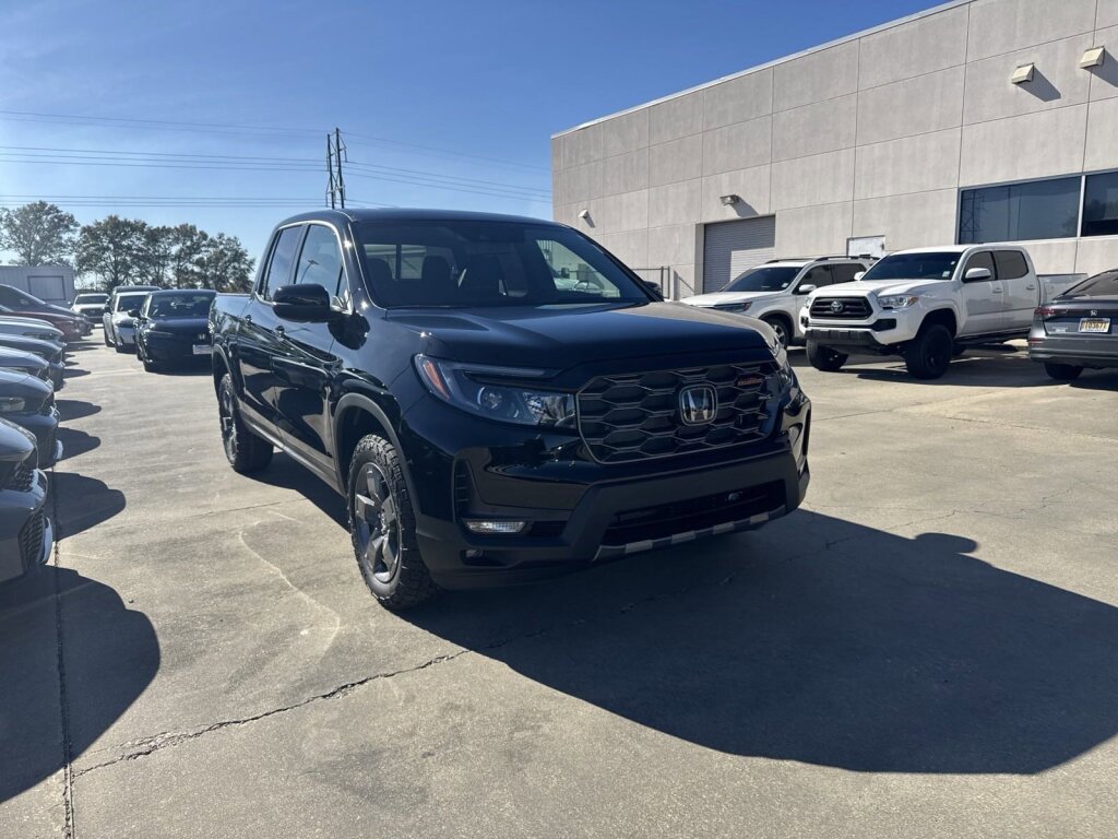 New 2025 Honda Ridgeline TrailSport image 2