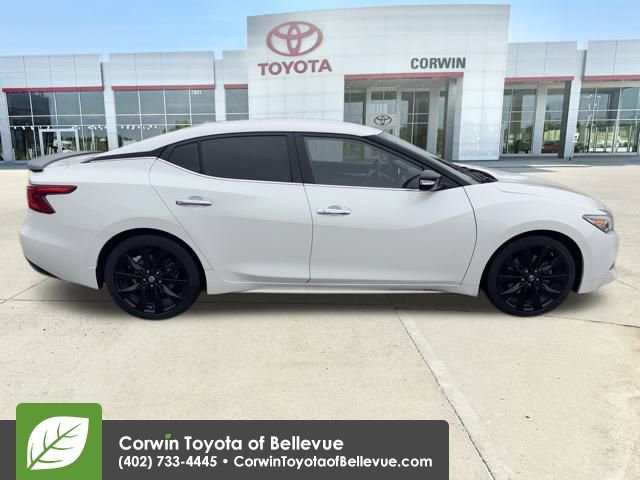 Used 2017 Nissan Maxima SR w/ Midnight Edition image 32