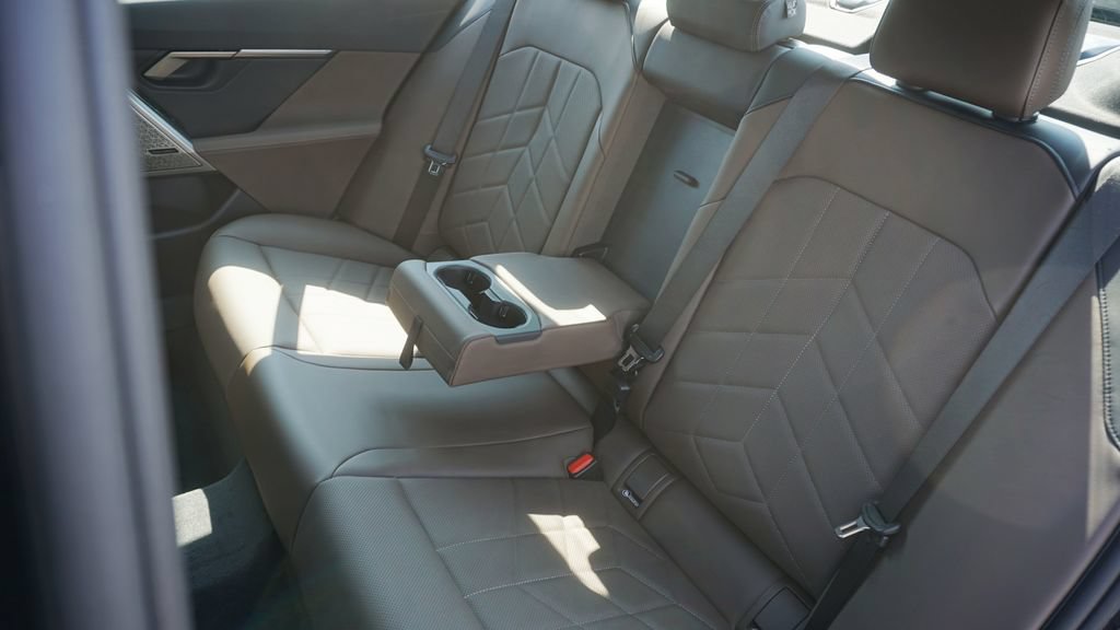 New 2027 BMW 530i xDrive w/ Premium Package AWD/4WD image 13