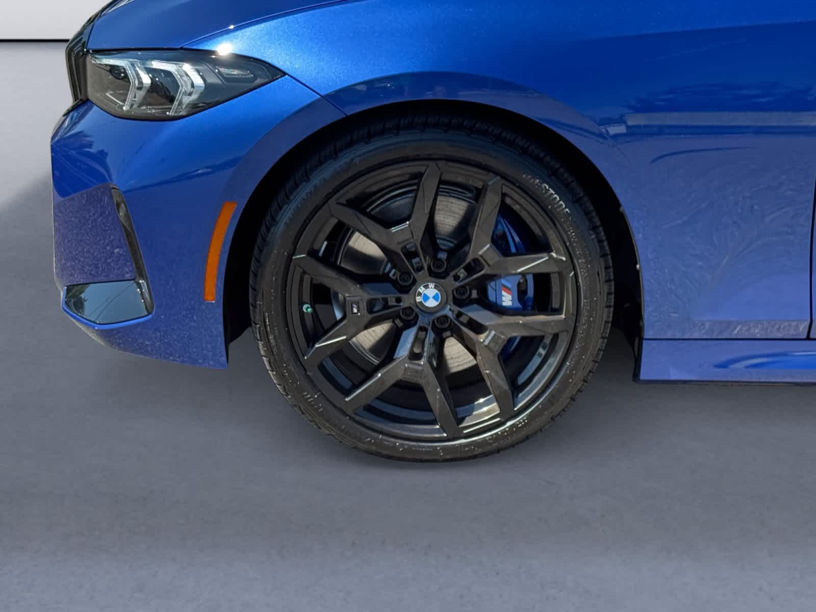 New 2026 BMW 330i Sedan w/ M Sport Package RWD image 9