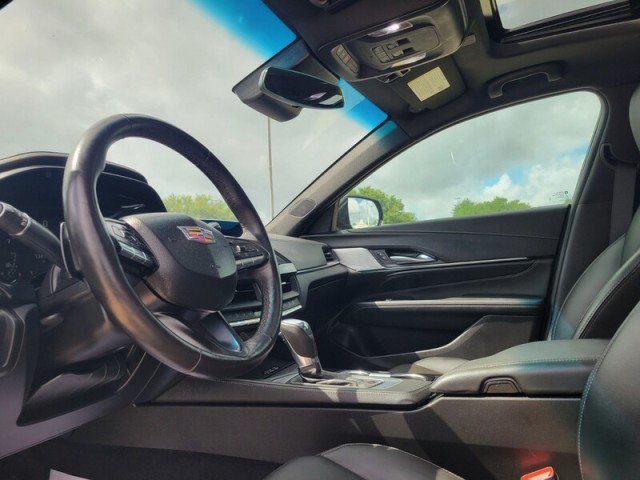 Used 2023 Cadillac CT4 Luxury w/ LPO, ONYX Package RWD image 10
